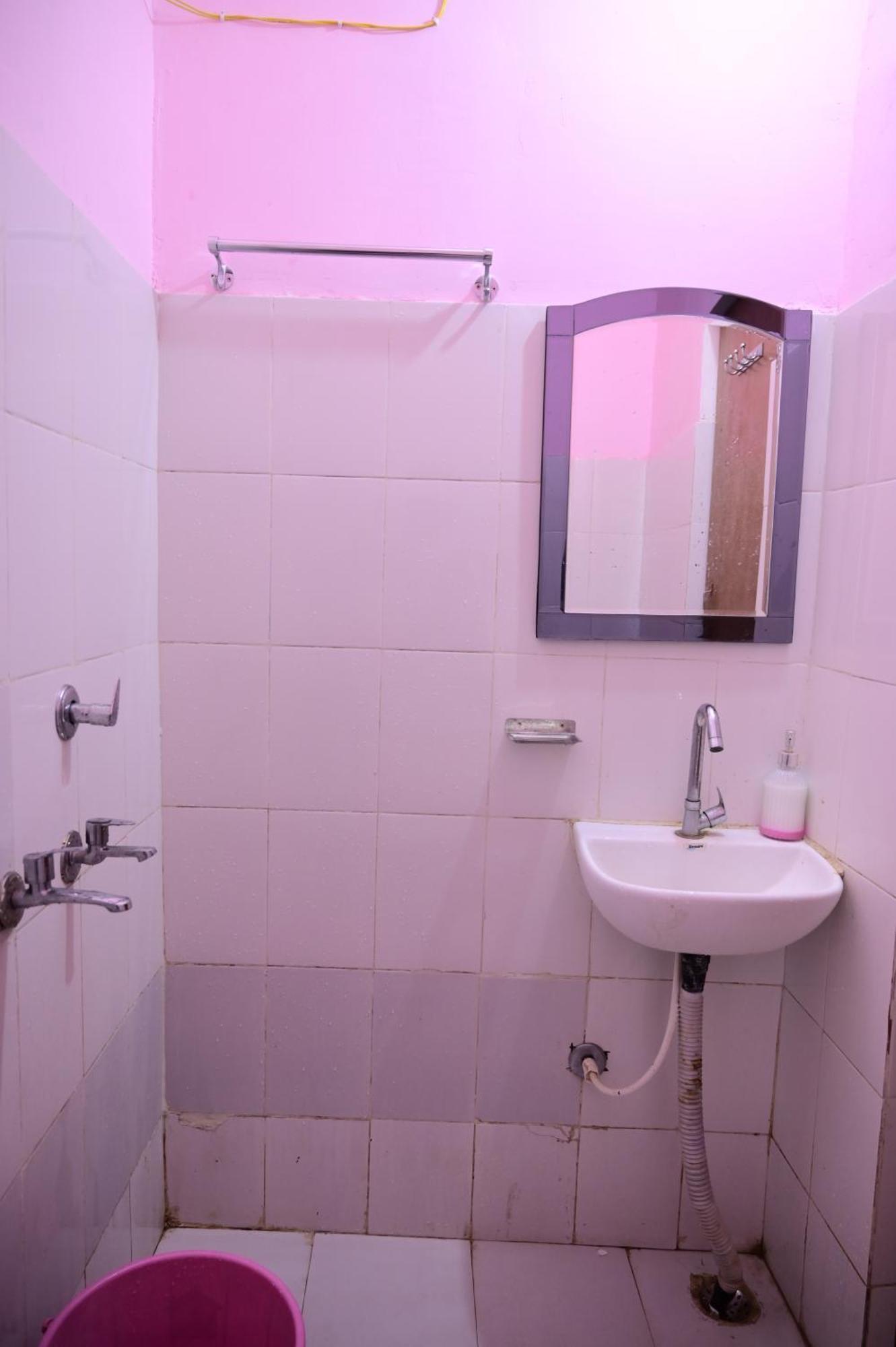 Jankivihar Homestay At Prahladghat Within 1Km From Shri Ram Mandir Ayodhya エクステリア 写真