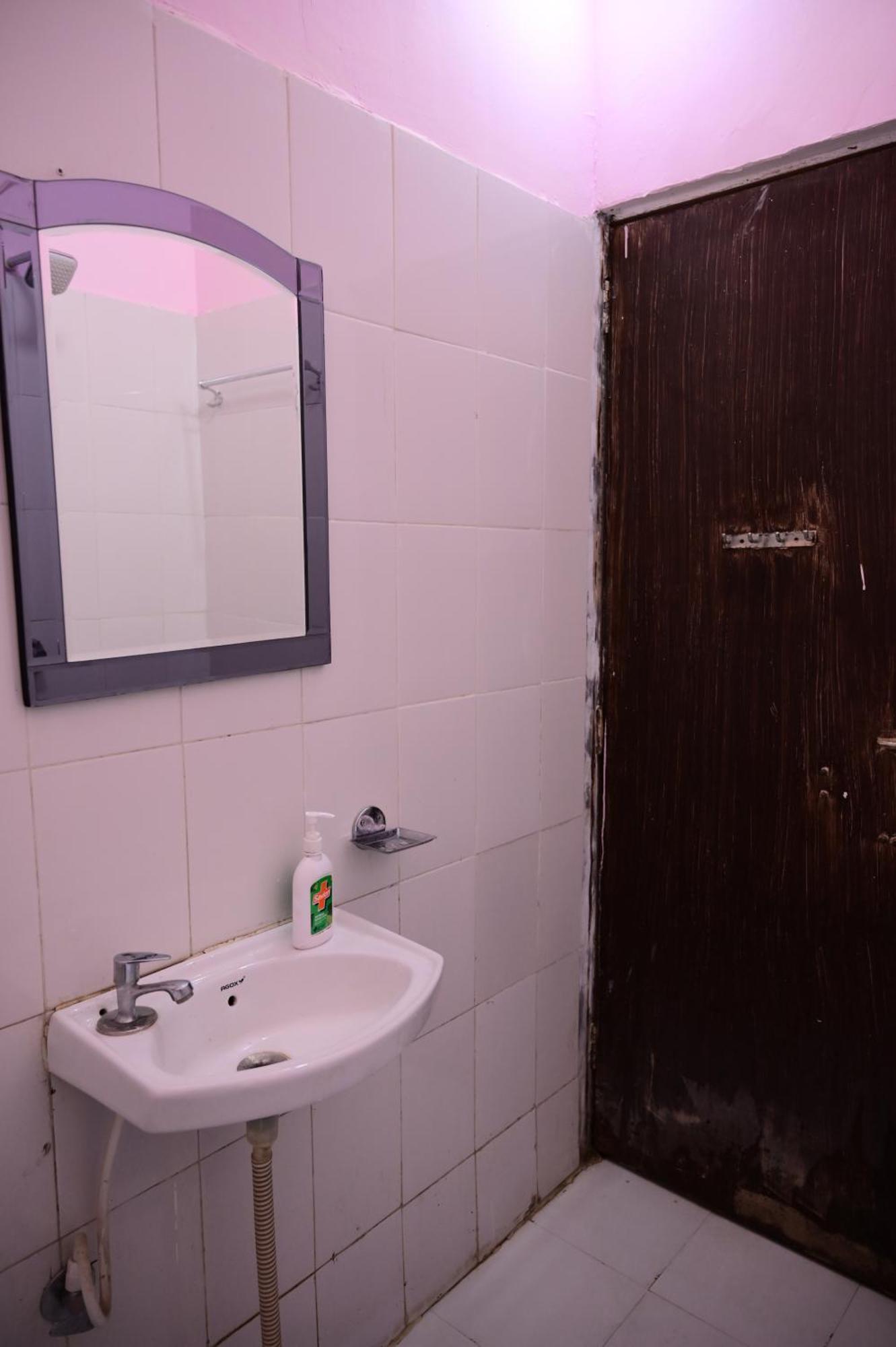 Jankivihar Homestay At Prahladghat Within 1Km From Shri Ram Mandir Ayodhya エクステリア 写真