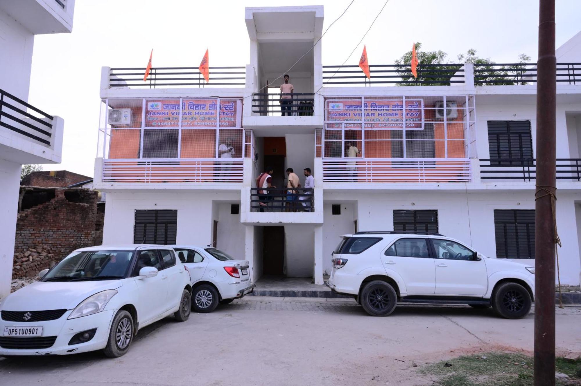 Jankivihar Homestay At Prahladghat Within 1Km From Shri Ram Mandir Ayodhya エクステリア 写真